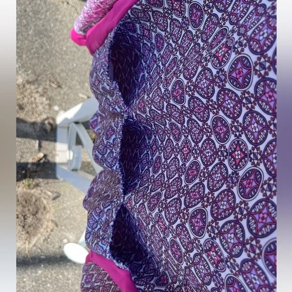 NWOT, never worn Sheila Moon bike/exercise long sleeve shirt in pink (plum). - Picture 3 of 4